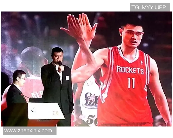 姚明在暮年重返赛场精彩扣篮瞬间引发球迷热议与感动