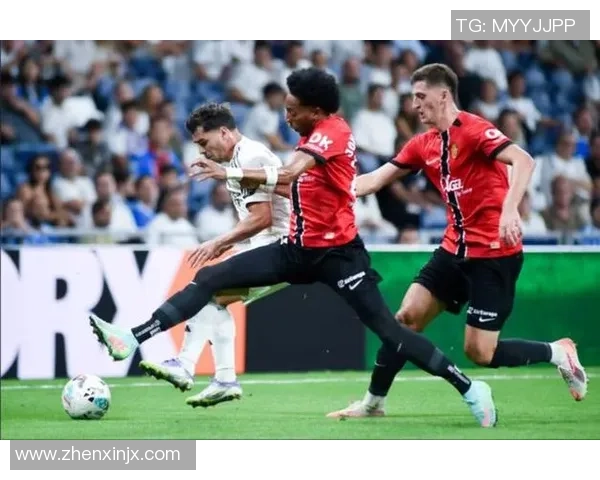 西甲焦点战皇马与曼联互交白卷补时争议进球引发全场热议 西甲焦点战皇马与曼联互交白卷补时争议进球引发全场热议