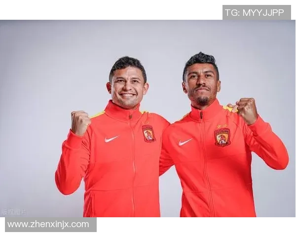 中超热战巴萨大胜巴黎乌龙球引发争议判罚全场沸腾 中超热战巴萨大胜巴黎乌龙球引发争议判罚全场沸腾