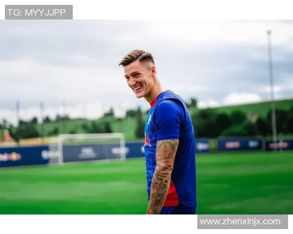 曼联友谊赛大胜莱比锡红牌争议引发全场热议与焦点分析