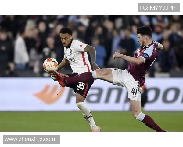 意甲激战：那不勒斯与莱比锡0比0平局战术解析与精彩瞬间回顾